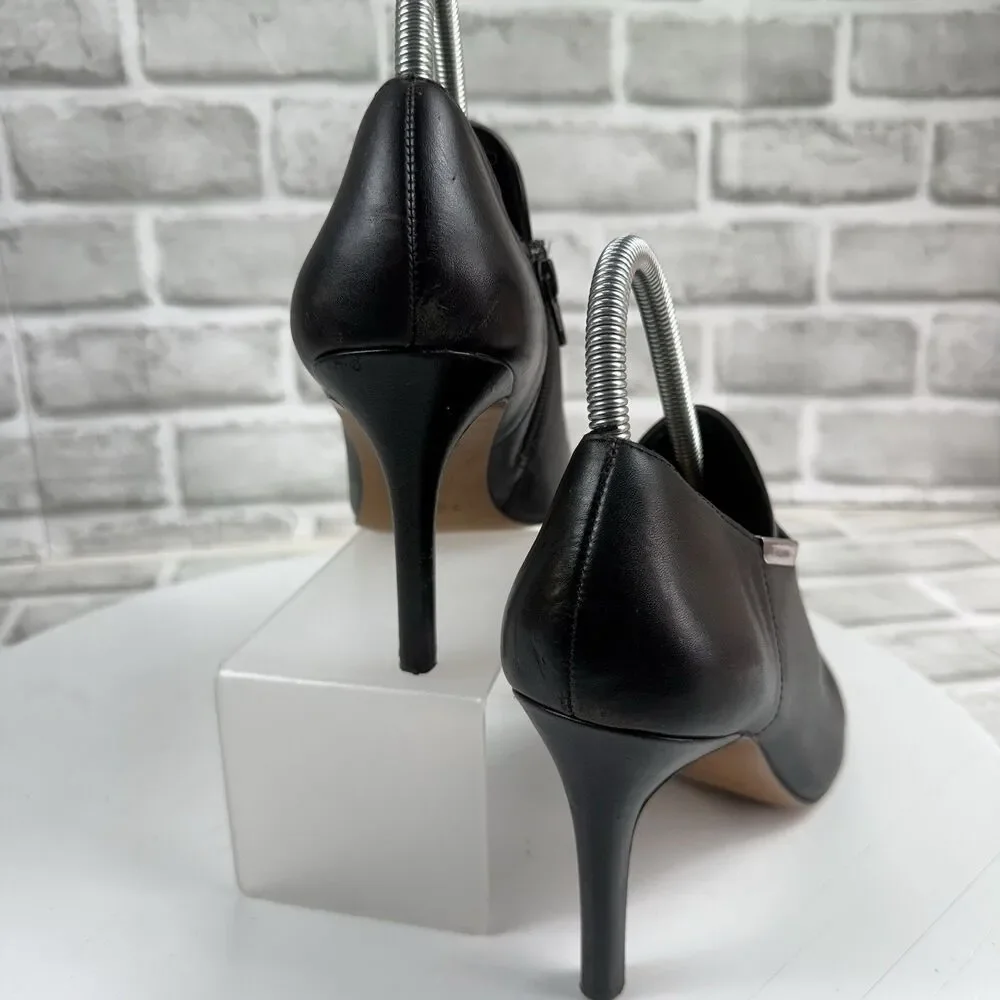 Coach Seneca Women's Size 8.5 Black Leather Heeled Ankle Round Toe Booties
